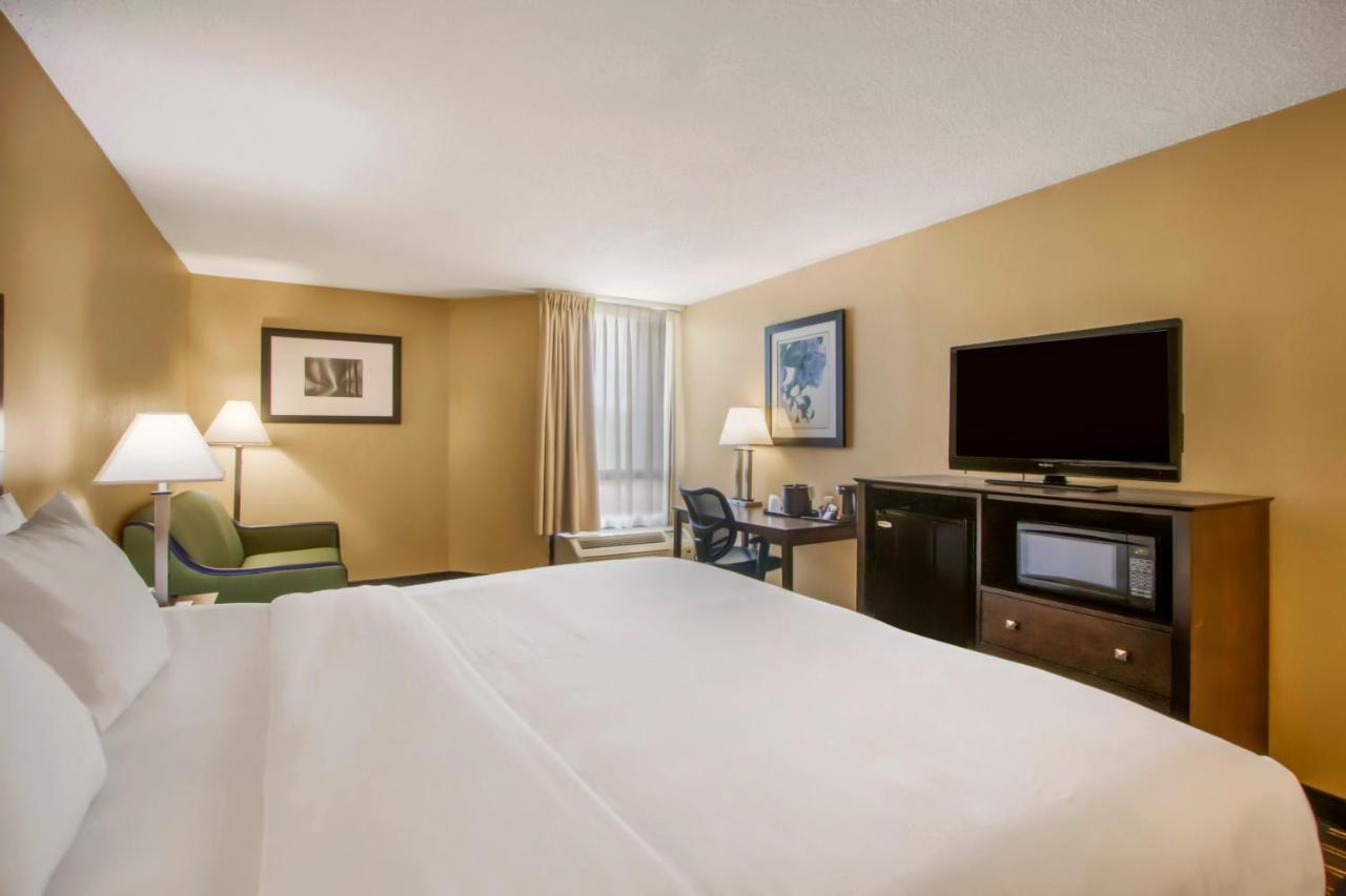 Inn Clarion Asheville Airport