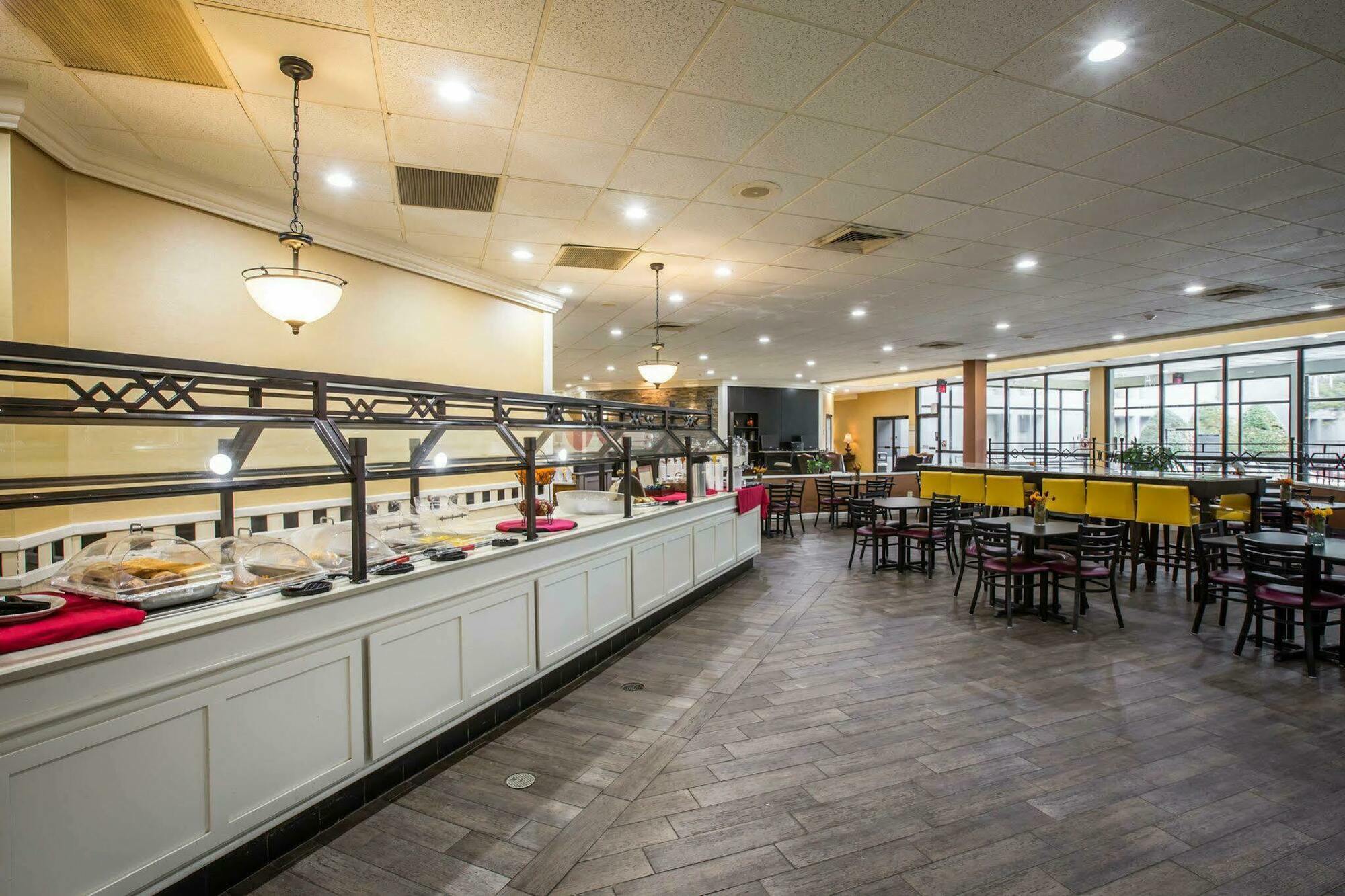 Clarion Asheville Airport